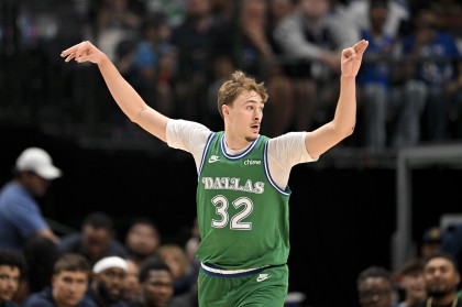 乐鱼体育官网-还剩4场！NBA历史4月场均得分排行榜 弗拉格目前场均48分断层领跑