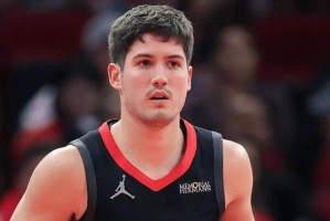 火箭胜奇才1喜3忧！谢泼德成大腿，乌度卡用人糟糕，失误成麻烦！